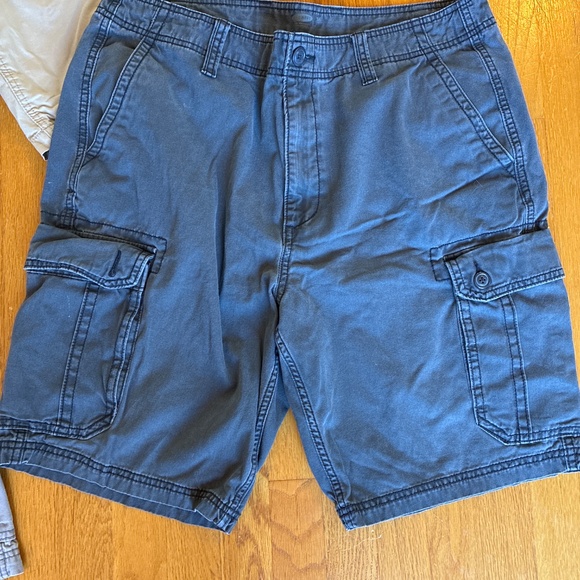 Men’s cargo shorts - Picture 3 of 5
